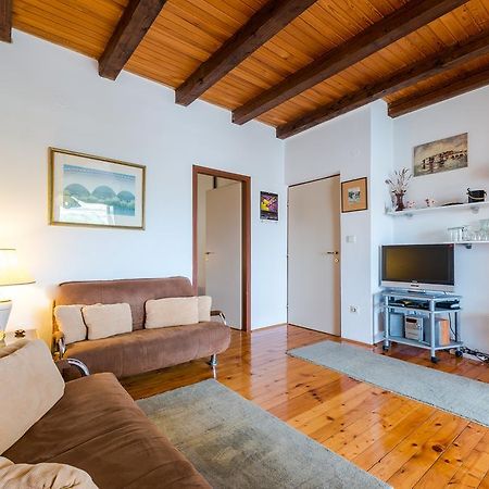 Apartment Julia ซัฟทัท ภายนอก รูปภาพ