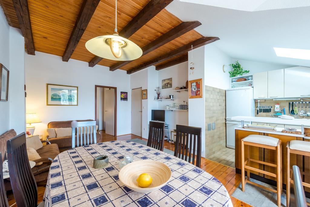 Apartment Julia ซัฟทัท ภายนอก รูปภาพ